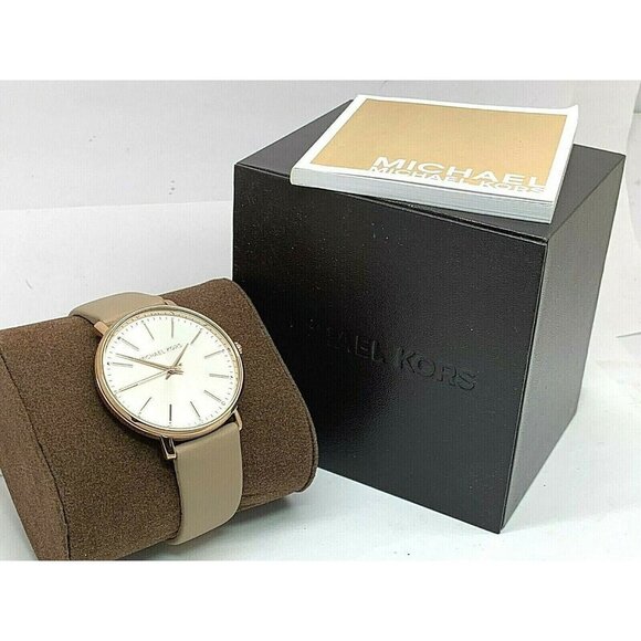 Michael Kors Women's Watch MK2748 Pyper Quartz White Dial Rose Gold Leather Band - Picture 3 of 13
